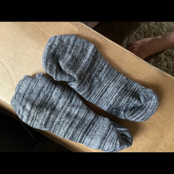 3/$5💫 used no show socks - Picture 2 of 2